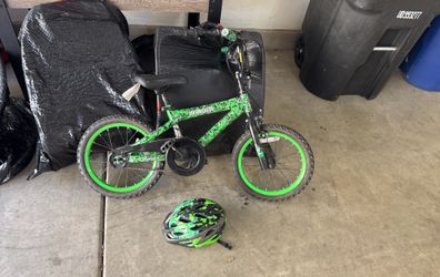 Invader Bike And Matching Helmet 