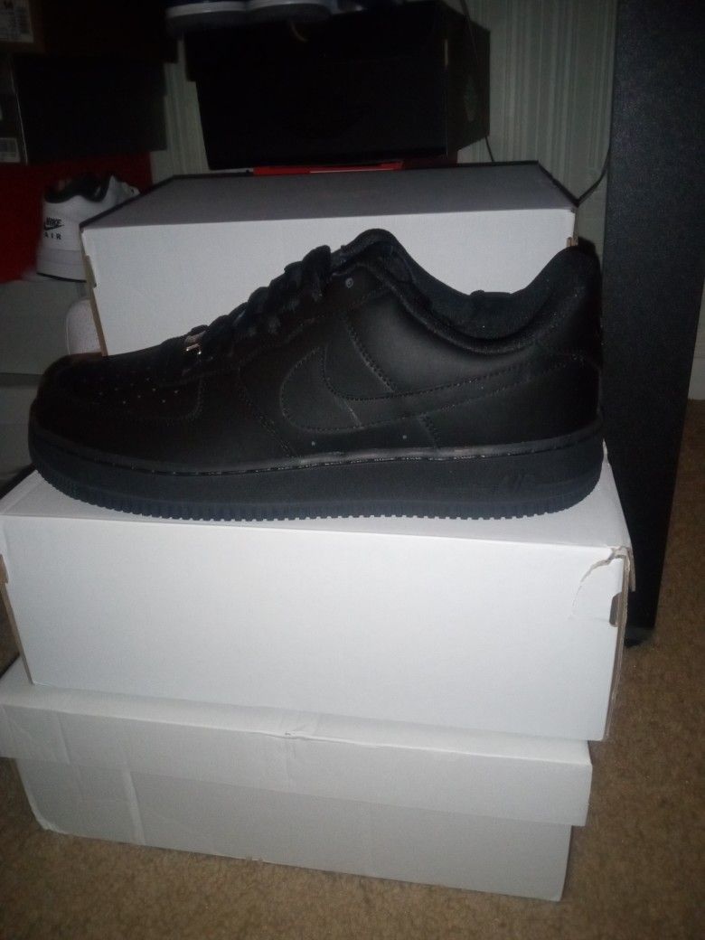 Nike Air Force 1 Size 10, 11, 11.5, 12.5 *New*
