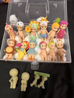 AUTHENTIC Sonny Angels and Smiski