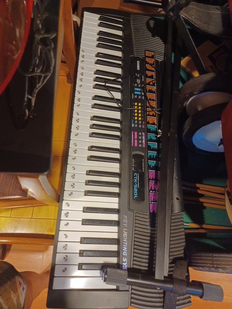 Casio Keyboard With Stand