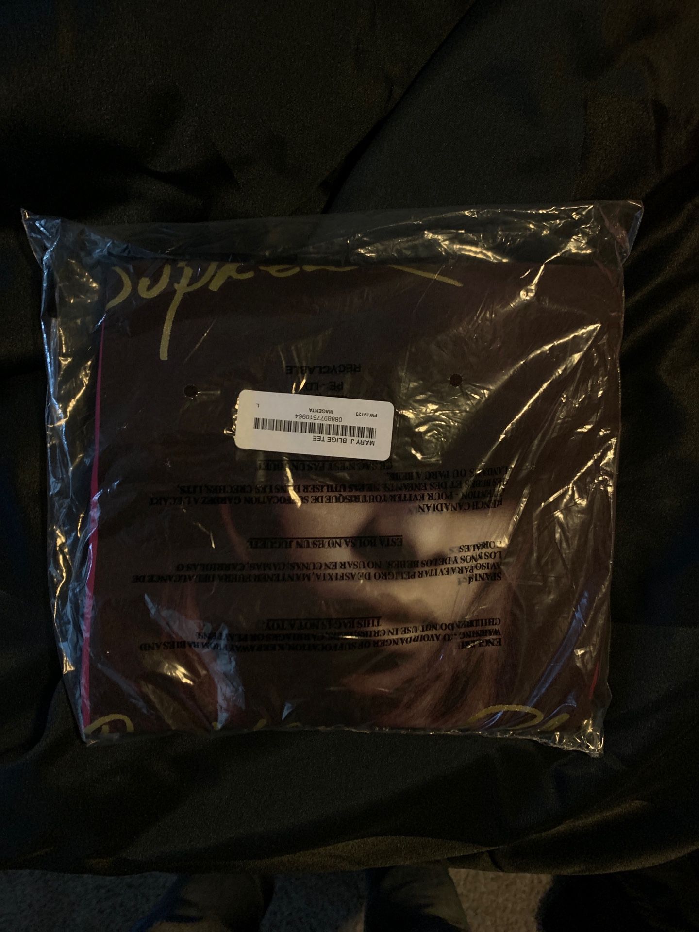 SUPREME MARY J BLIGE TEE MAGENTA SIZE LARGE BRAND NEW