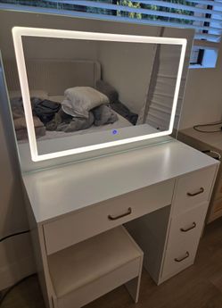 Makeup Vanity