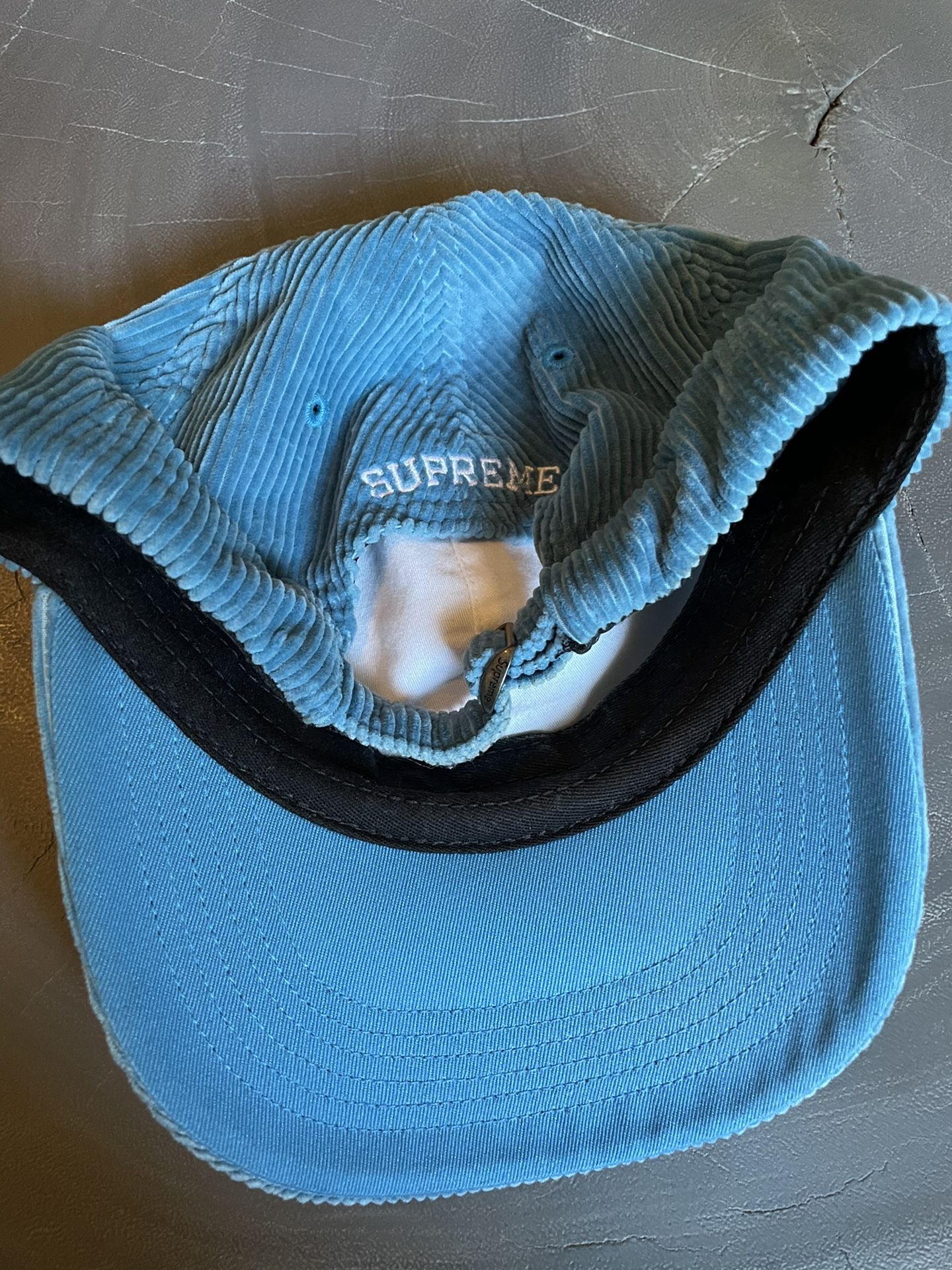 Supreme Black 5 Panel Hat for Sale in Seattle, WA - OfferUp