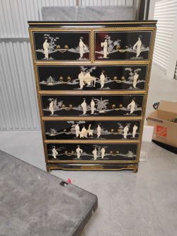 China/ Japaneses/Dresser 
