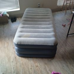 Twin Air Mattress