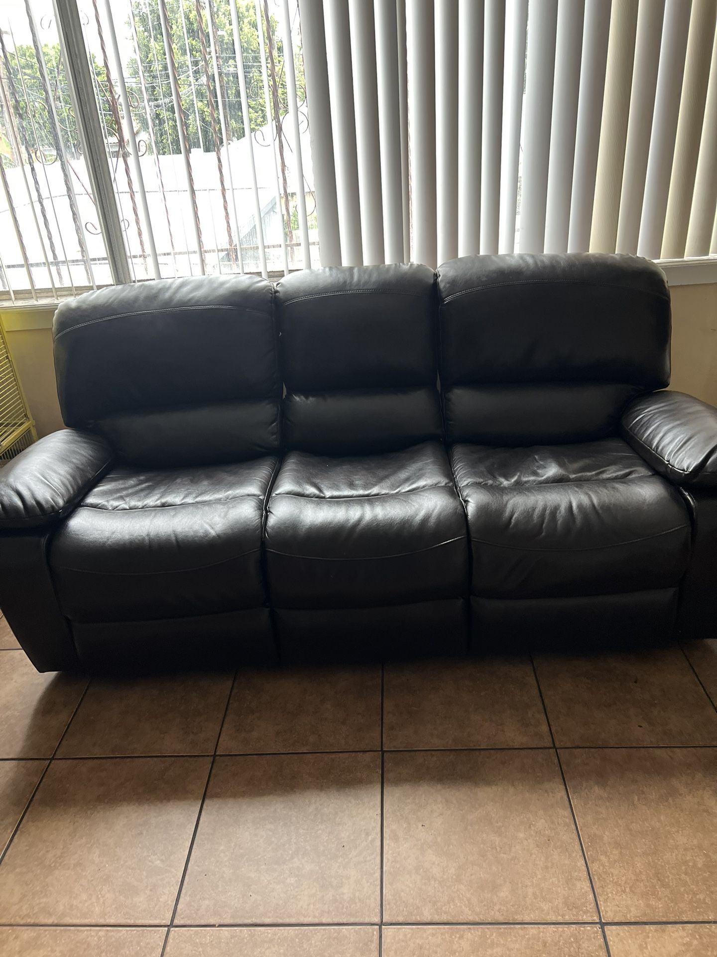Fairly New Leather Sofas for Sale in Santa Monica, CA OfferUp