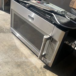 Maytag Microwave 