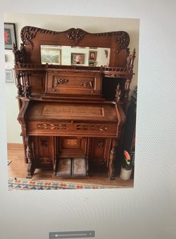 Oak Vintage Pump Organ