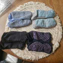 Grip Yoga Socks – 4 Pairs