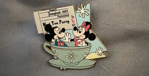 Mickey & Minnie Mad Tea Party pin