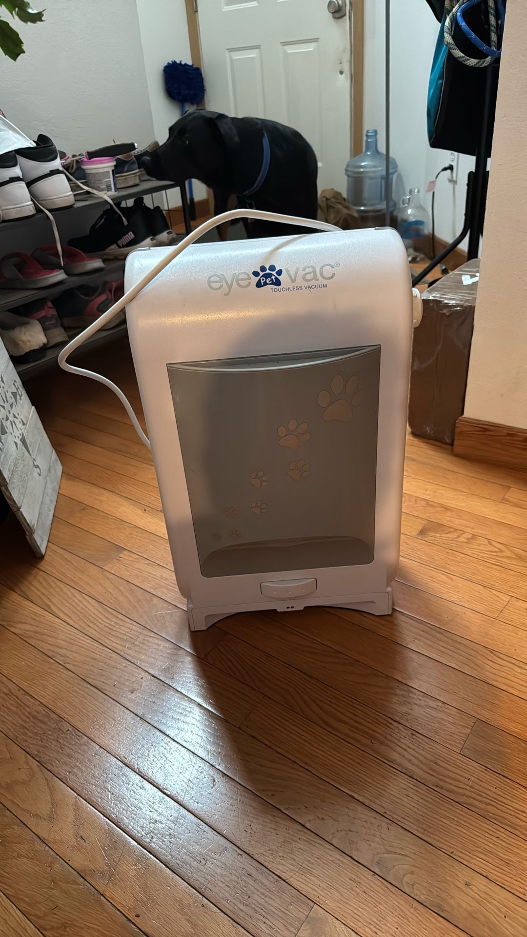 Eye Pet Vac Touchless Vacuum