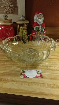 Crysral round flower vase