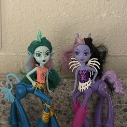  Monster high dolls