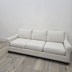 Sofa couch, Bassett 