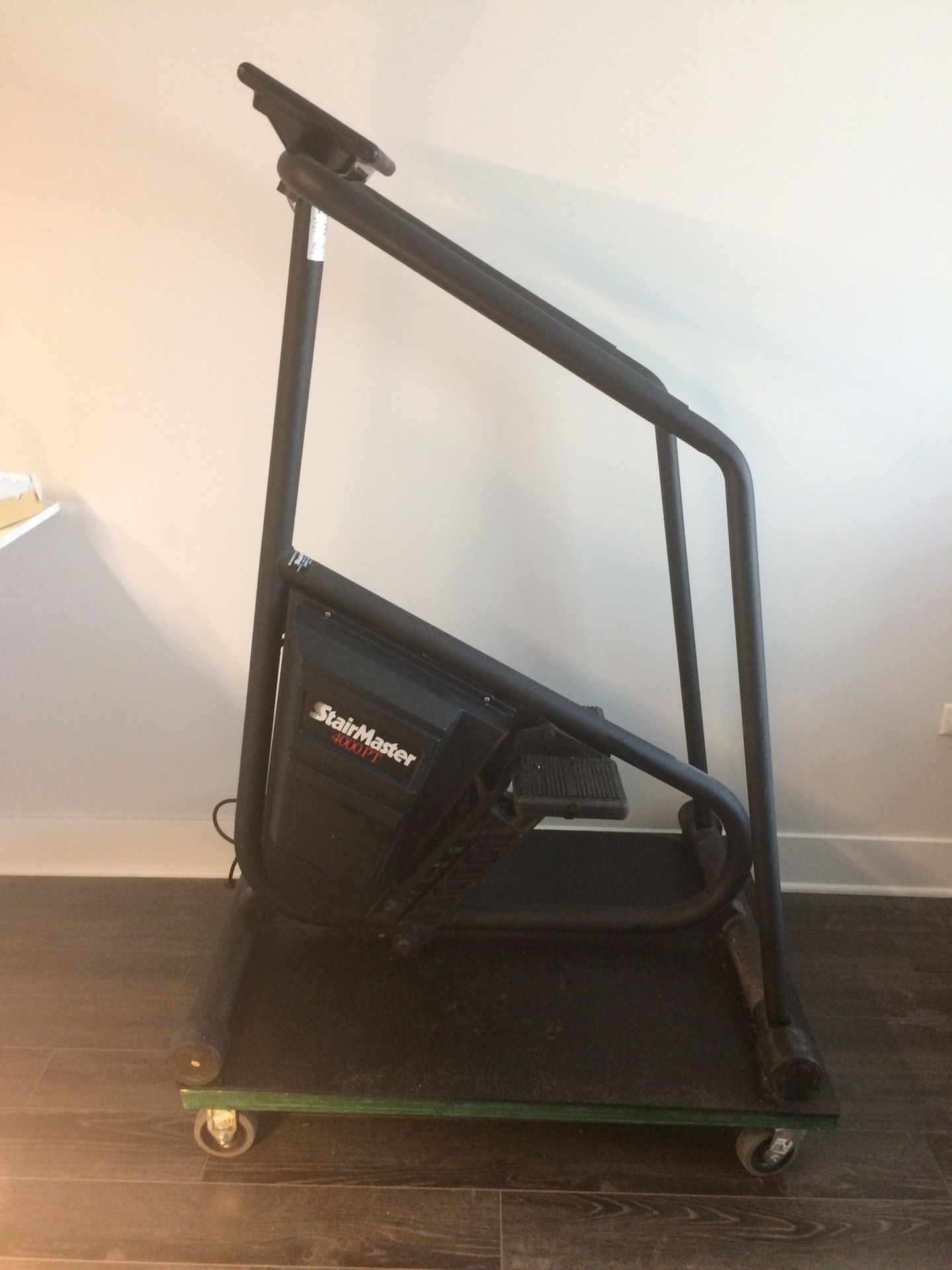 Stairmaster 4000PT . Well built and reliable. Sits on platform with wheels, so roll it into corner after working out. For pickup. Asking $125 obo.