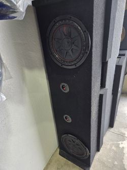 2 10"kicker Rt Kicker Subs In Ford Box 