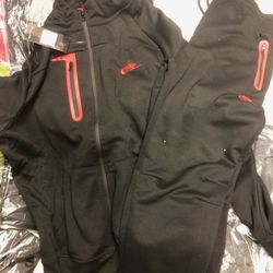 Nike Track Sweatsuit 