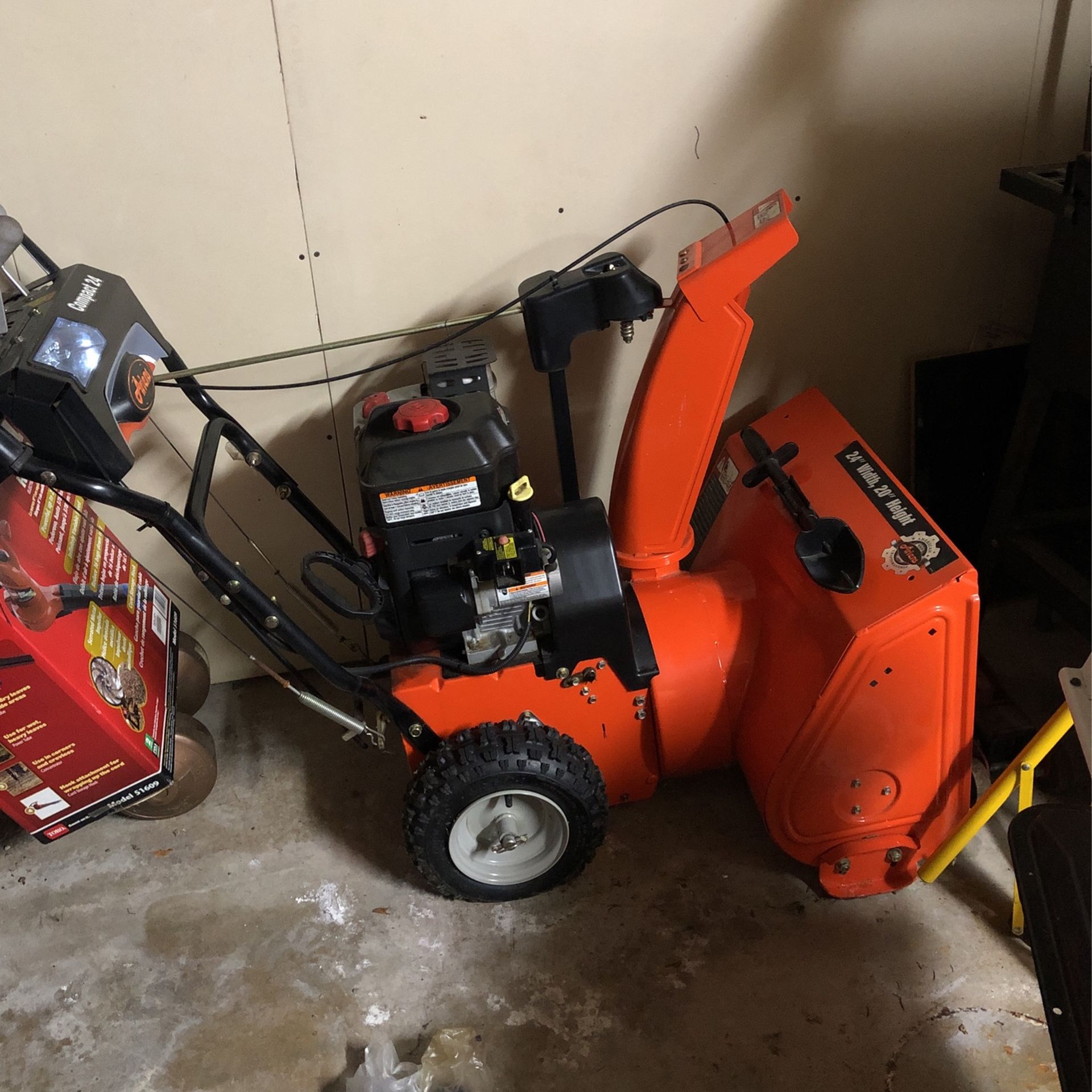 Ariens Compact 24 Snow Blower