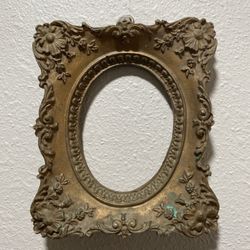Vintage Antique Bakelite? Ornate Gold Oval Small Mini Picture Frame 3x2” Image