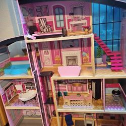 Big Barbie House 