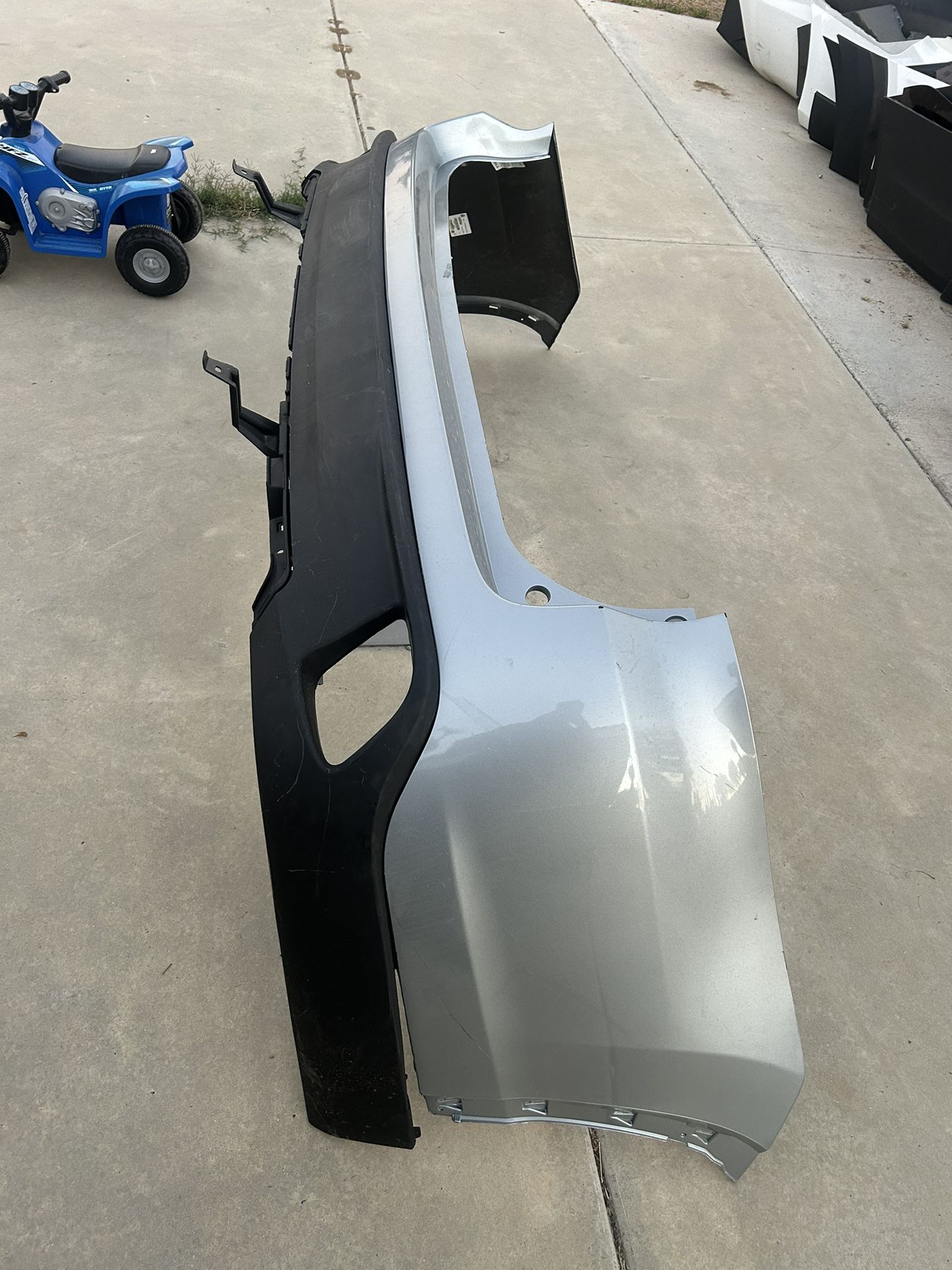 Toyota Highlander 2014 And 2015 And 2016 And 2017 And 2018 And 2019 Rear Bumper