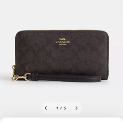Coach Wristlet Wallet 