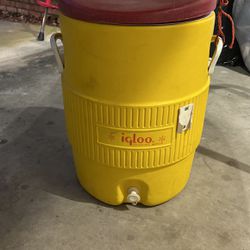 Igloo 10 Gallon Water Cooler 