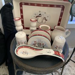 Snowman Dish Set For 12