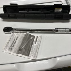 1/2 in. Drive, 10 to 150 ft-lb Click  Torque Wrench 