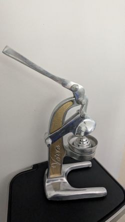 Artisan Cast Aluminum Professional Grade Manual Hand Press Juicer