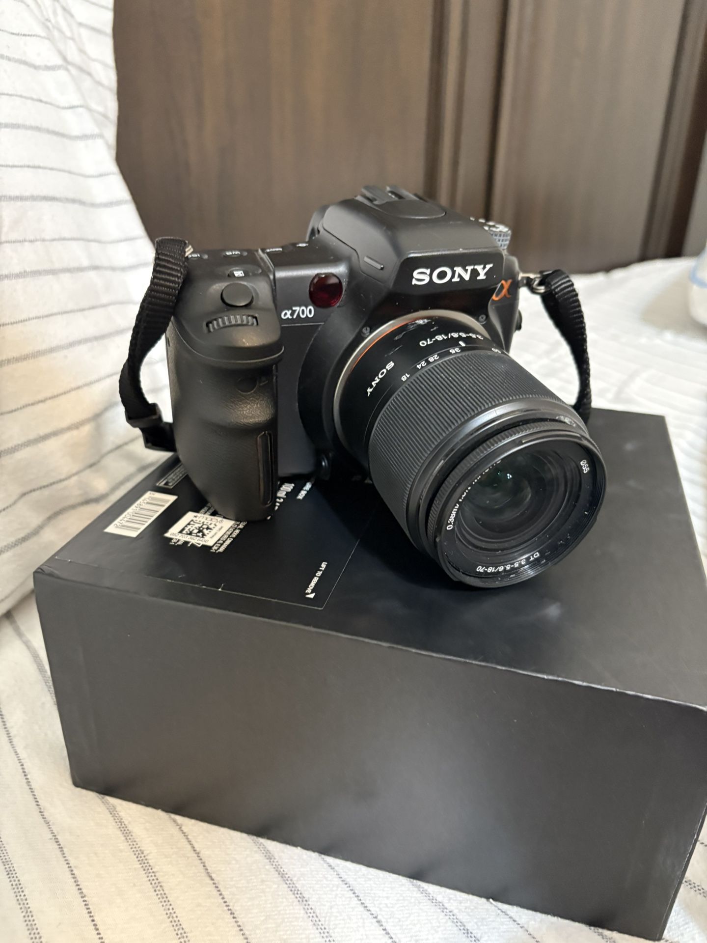 Sony DSLR-A700 0.38M Lens (not Firm On Price)