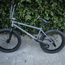 PRICE NEGOTIABLE.  Fit STR FreeCoaster BMX Bike