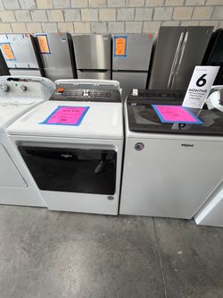 Whirlpool set washer and dryer like new