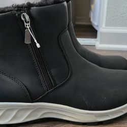 Rhombus Size 10 Black Snow Boots