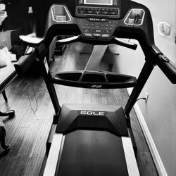 Treadmill- SOLE F80  model
