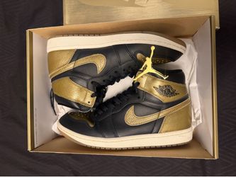 Air Jordan 1 Gold Toe
