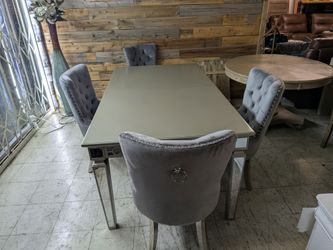 Brand New Floor Sample Glam Table Set