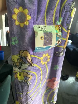Lola Blanket