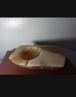 VINTAGE CARVED ONIX - MARBLE ASHTRAY 8"×5" ×2"
