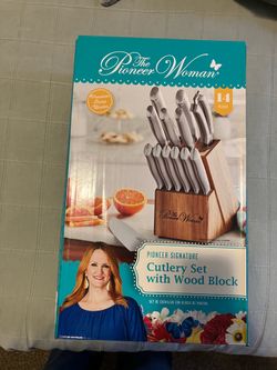 Pioneer woman knifes