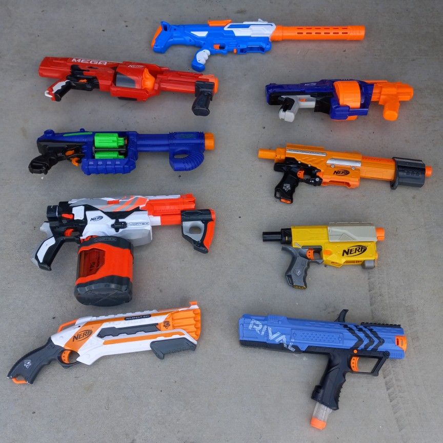 (4 SOLD) Lot Of Nerf Guns, Mags, and More