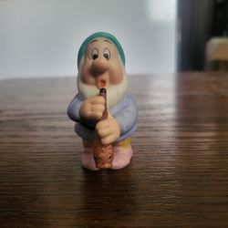 Squeezie (Snow White Dwarf)