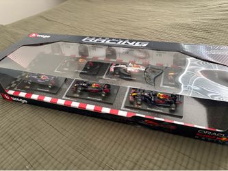 Red Bull burago model set 1/43