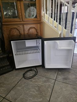Refrigerator  with Freezer.
Working good condition.
