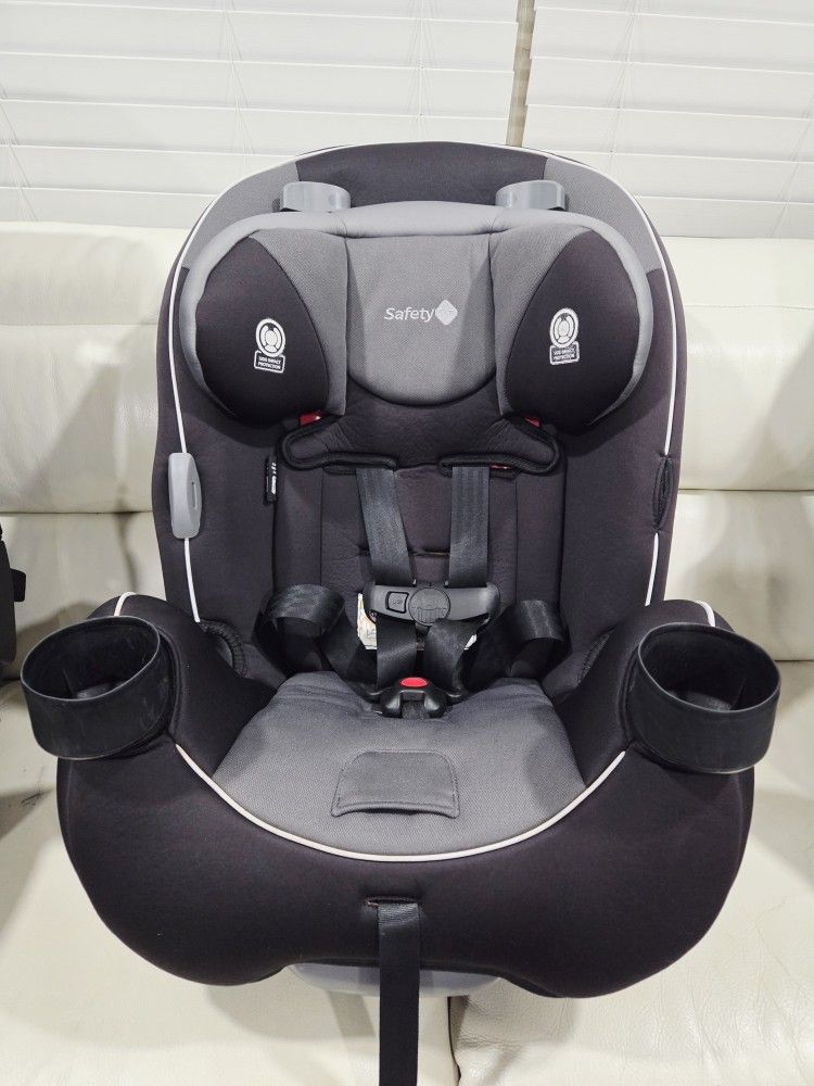 Safety 1st All-in-One Convertible Car Seat Carseat