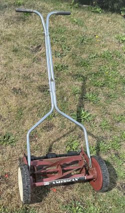 American 16” Push Lawnmower, Works Good