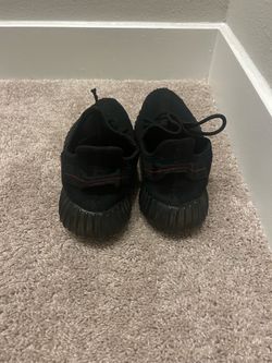 Yeezy 350 Boost B/red Size 11