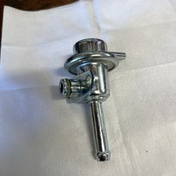 Nissan Fuel Pressure Regulator 