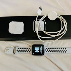 Apple Watch 9 Se Nike 40mm Aluminum Sport Band