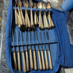 Williams Sonama 46pc Flatware Set 